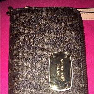Micheal kors wallet